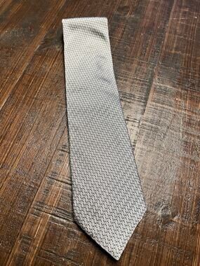 MINT Canali Mens Silk Necktie Tie